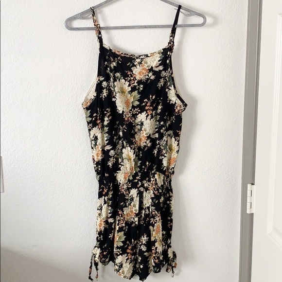 WilyFox Collection Romper - Picture 3 of 9